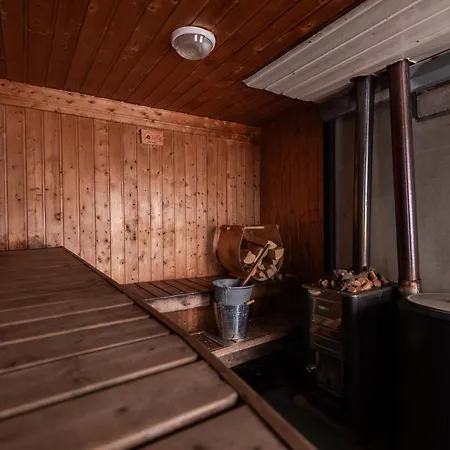 Lomakylät Arctic Bear - Lapland - Aurora - Sauna - Northern Lights Ranua